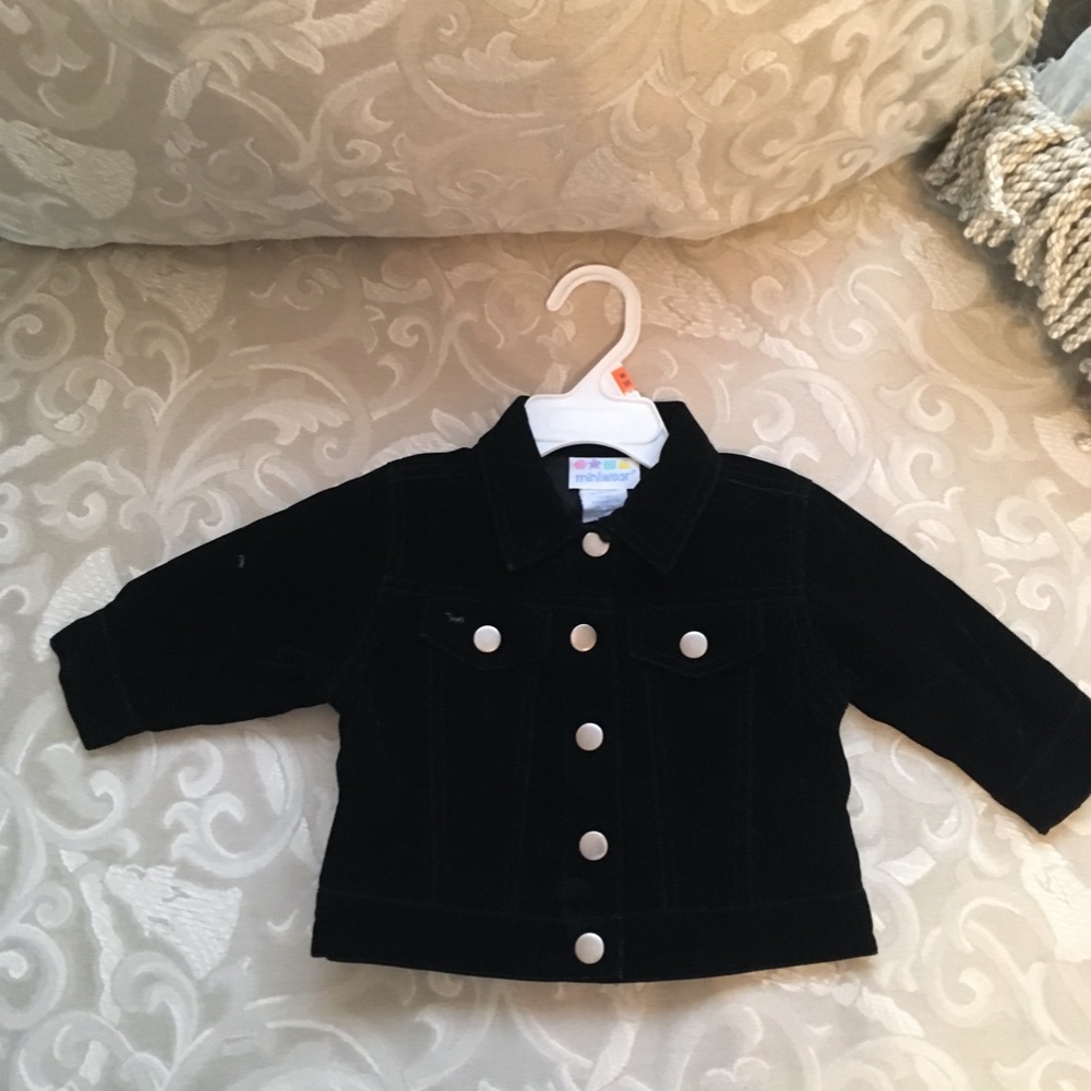 Miniwear - NWT Girls - 3-6 Months Black Faux Velvet Jacket - Snap Open & Clo…
